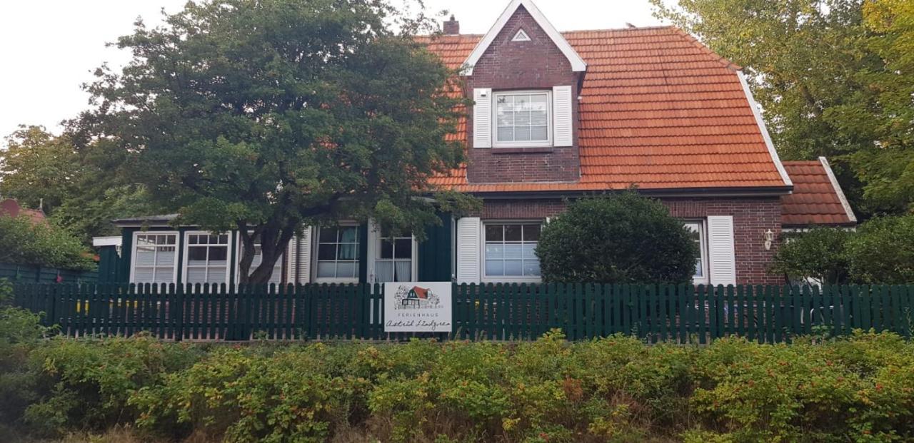 Ferienhaus Astrid Lindgren Spiekeroog Bagian luar foto